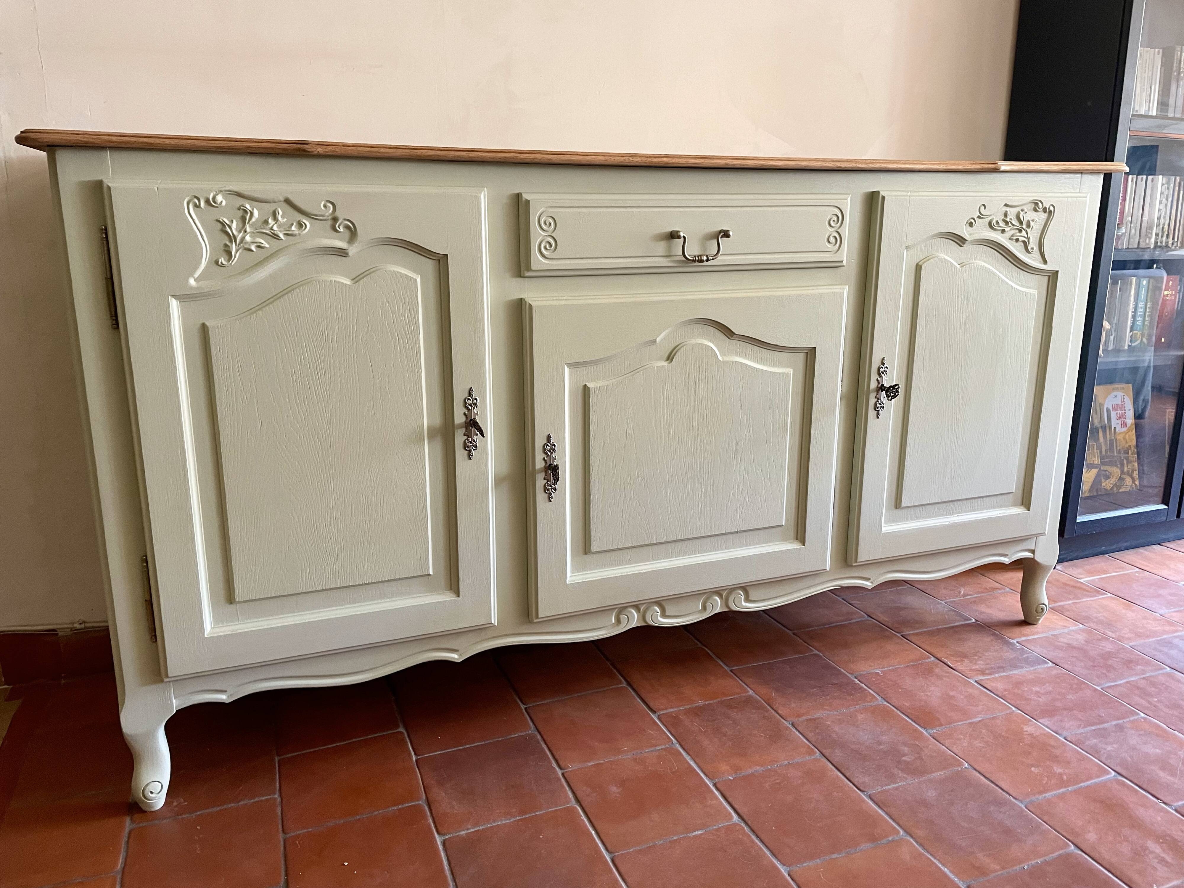 3 door sideboard
