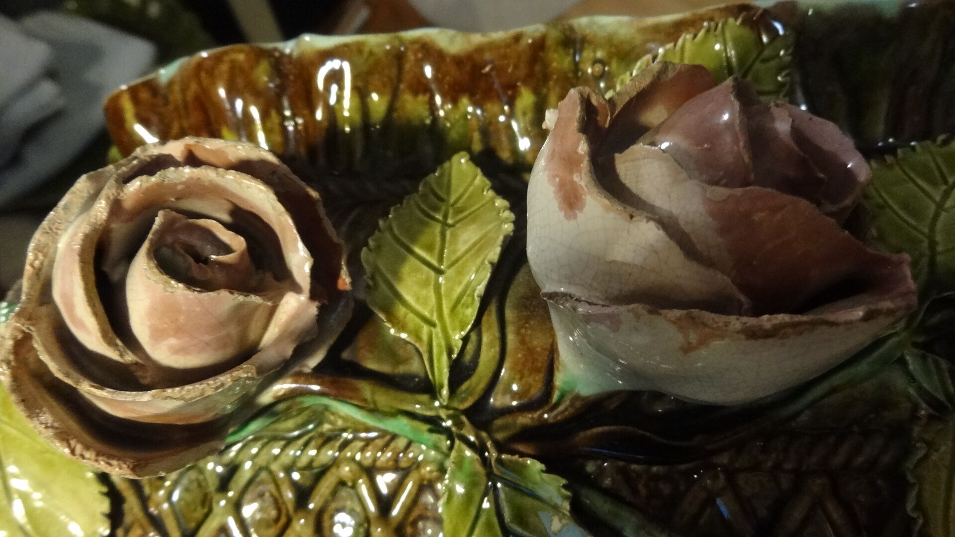 Pot cover pattern flowers in volume slip