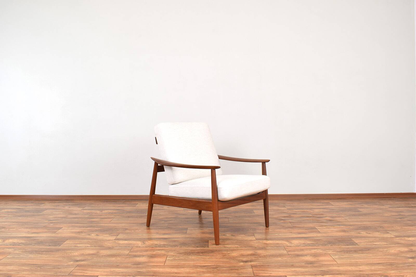 Mid-Century Danish Teak Armchair FD-164 by Arne Vodder for France & Son, 19