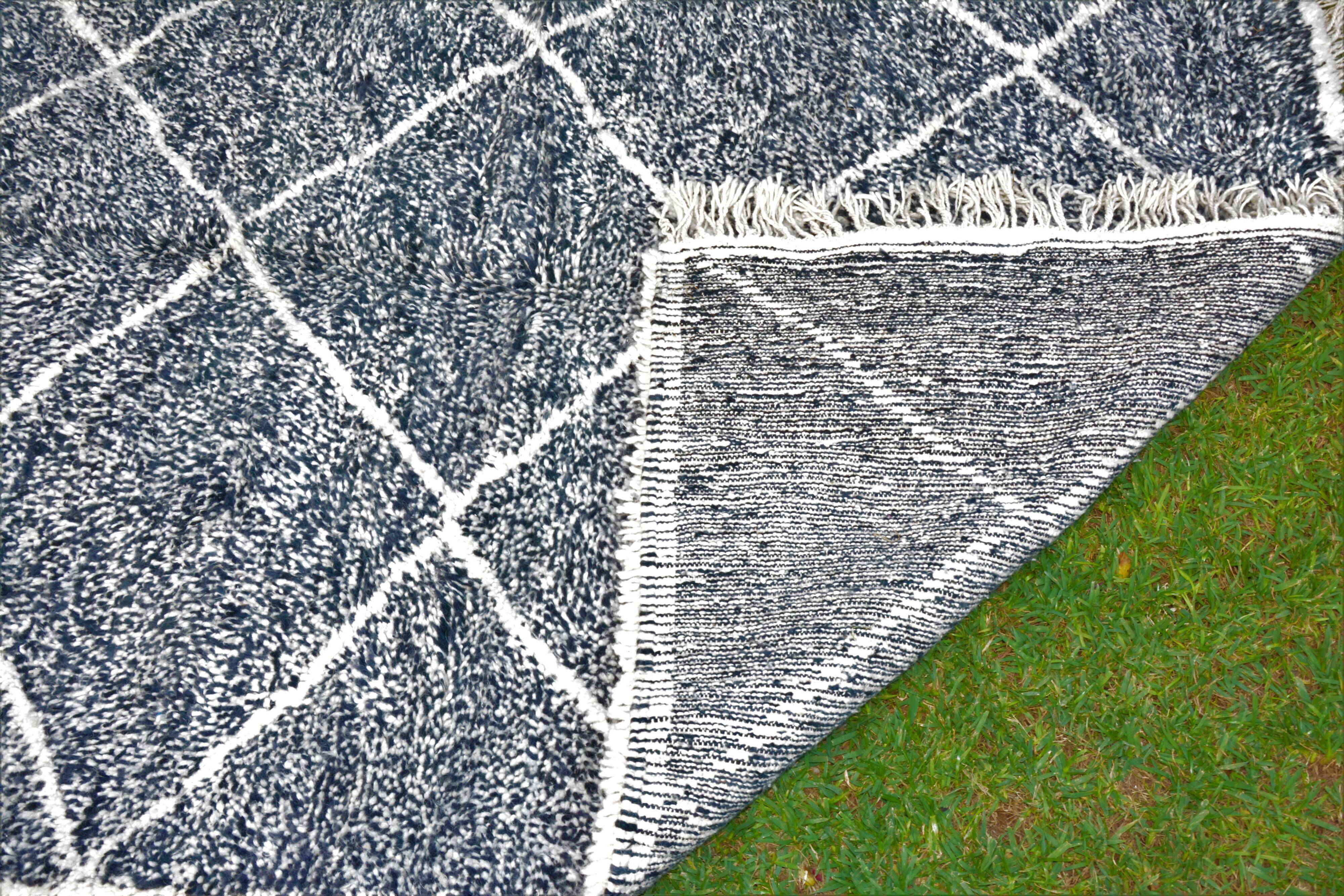 Tapis berbère noir laine 170x225 cm