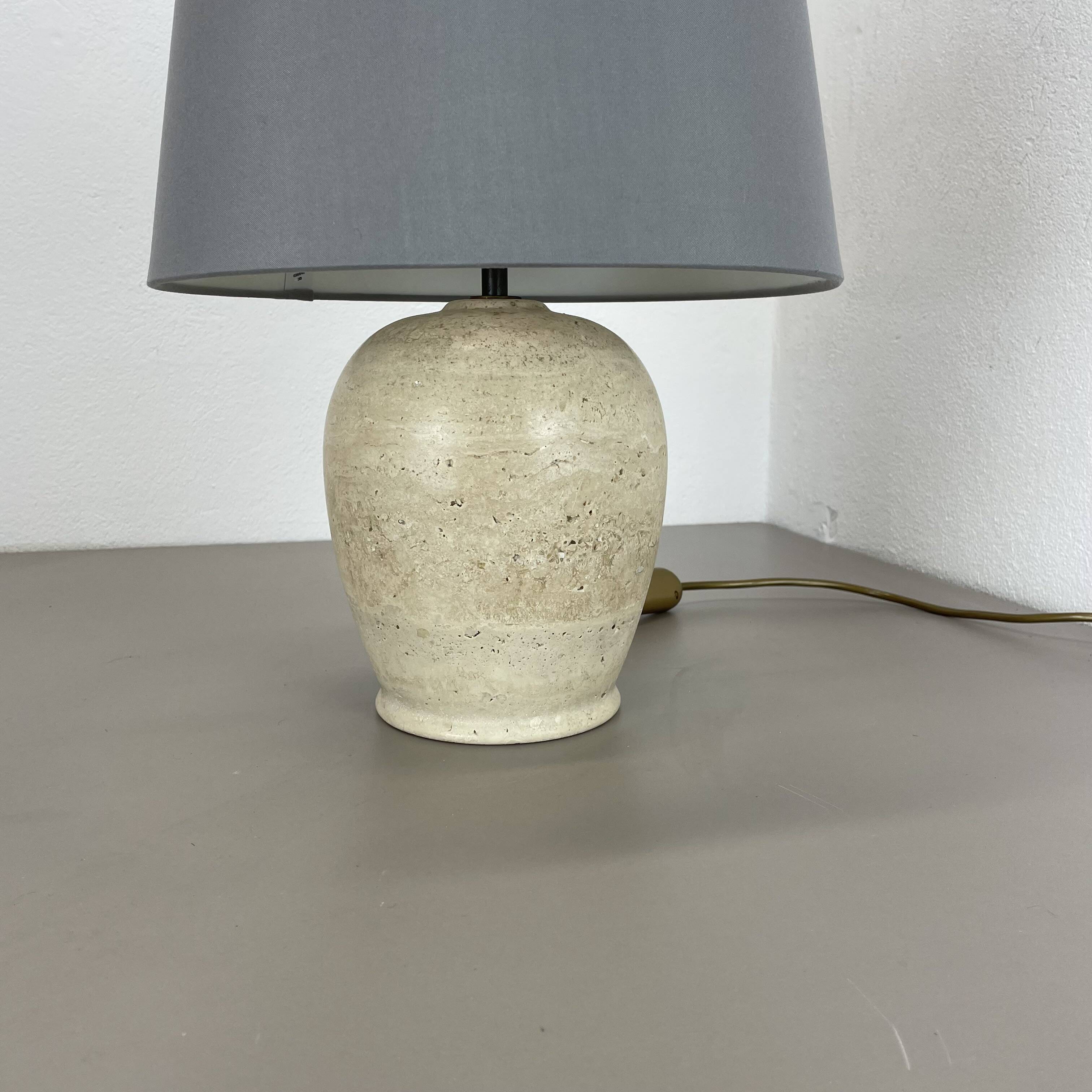 Large Travertine Marble Fratelli Mannelli Style Table Light Base, Italy, 1970s