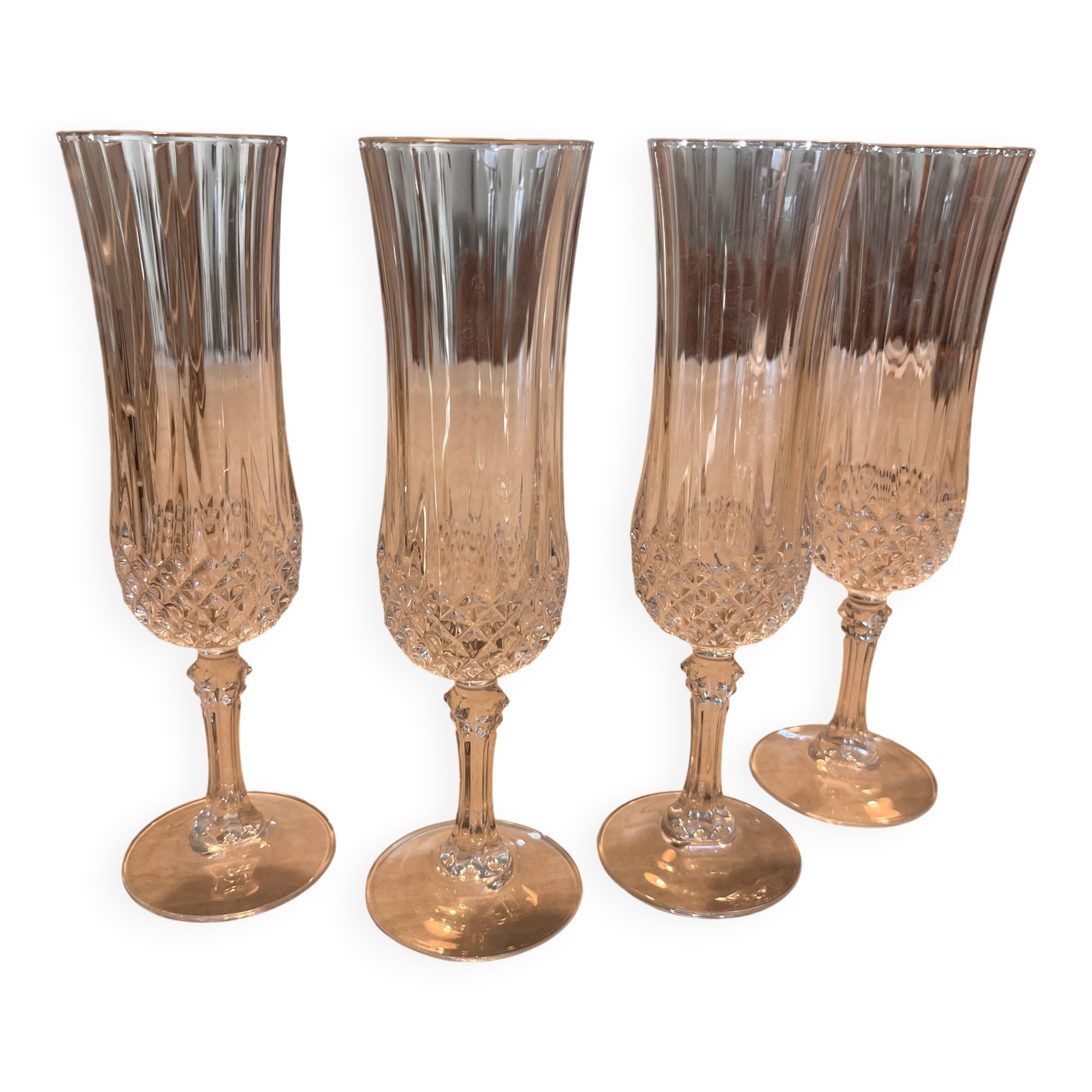 Cut crystal footed glasses — Set of 4