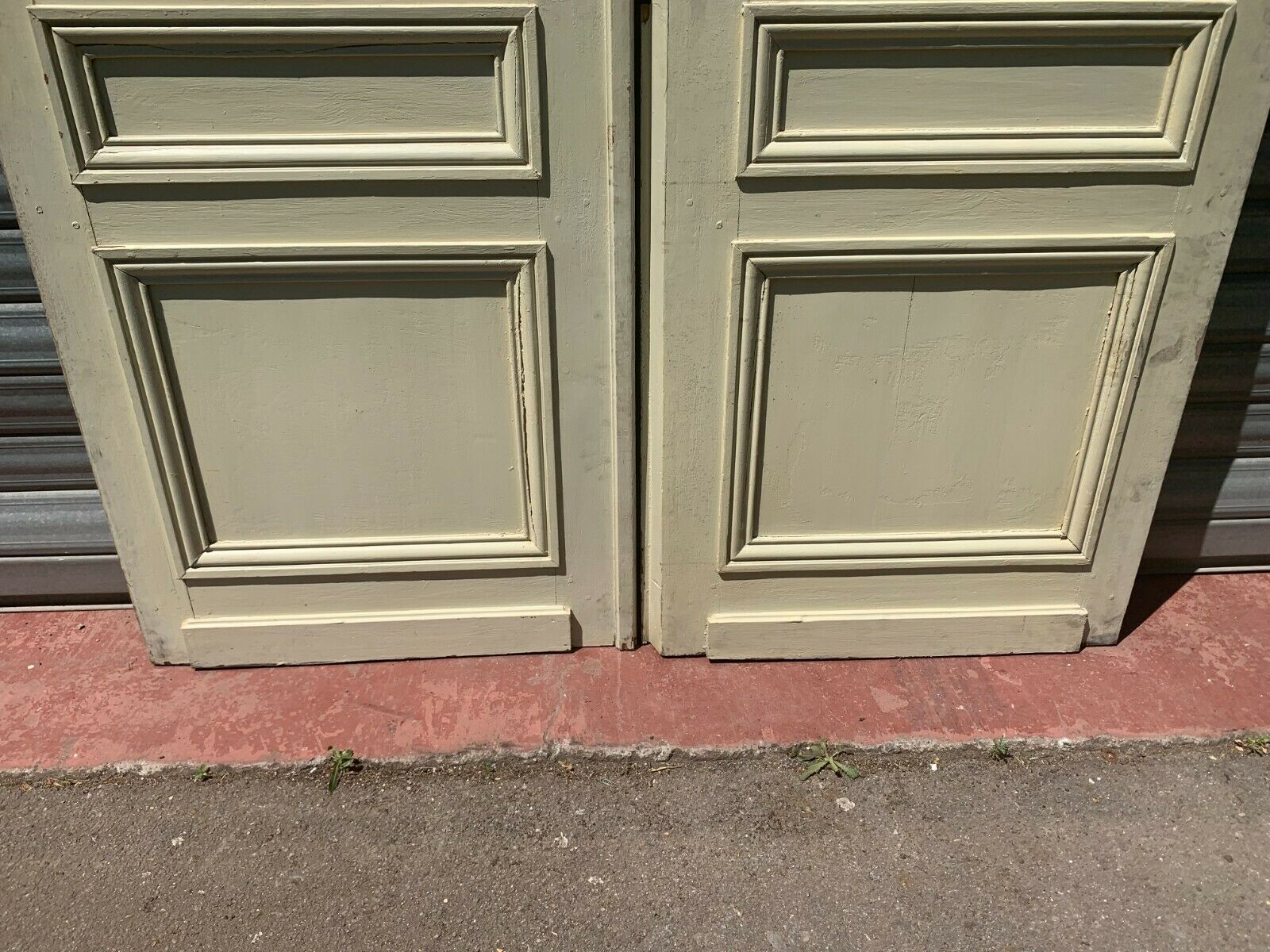 Double passage doors has four molded panels XX century