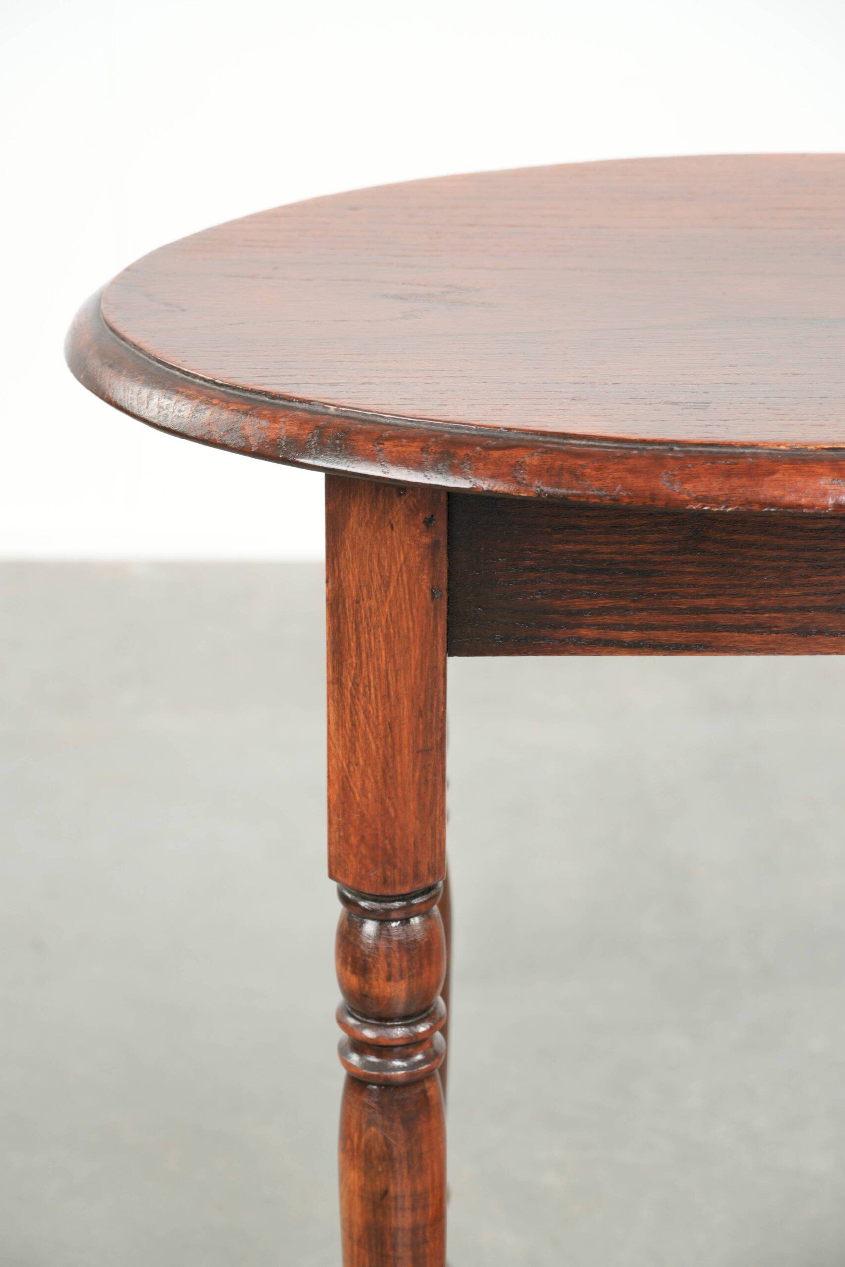 Table d'appoint ovale en chêne anglais antique du début du 20e siècle
