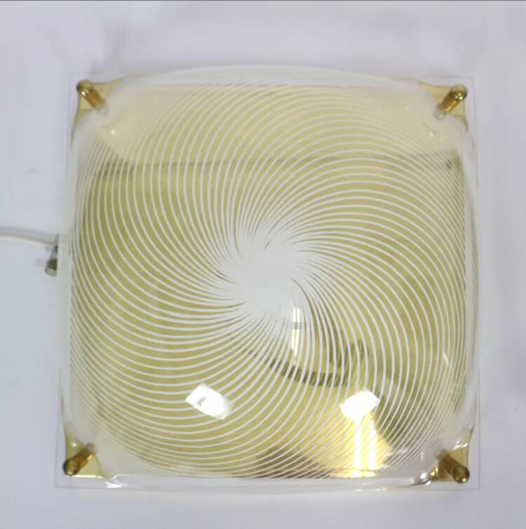 Pair of 80s sconces, white spiral decoration.