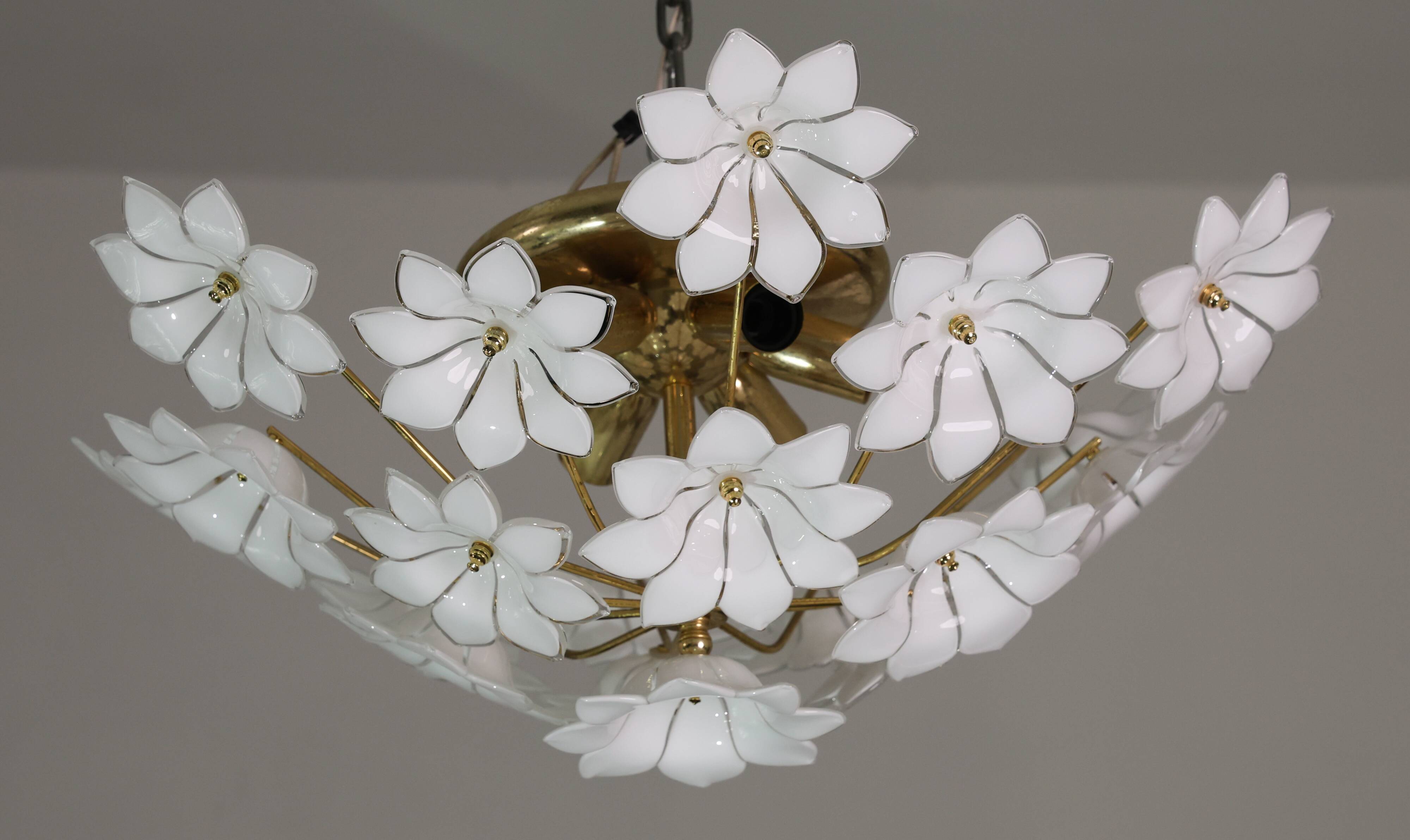 Audrey Hepburn, Delicious Murano Glass Ceiling Light White Wall Light Flowe