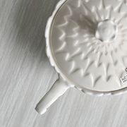 Sucrier ou boîte à condiments, porcelaine blanche