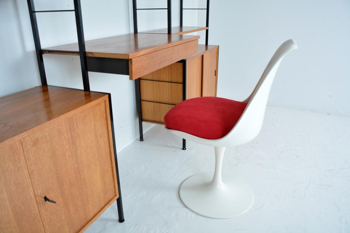 Modular shelf dating from the 60