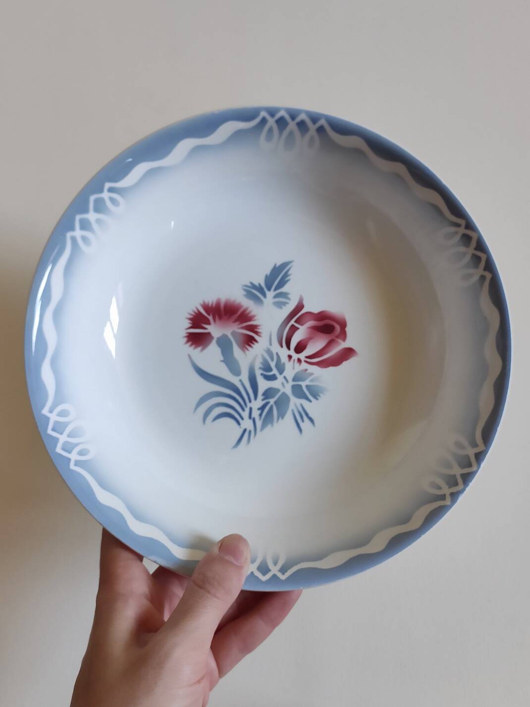 6 Digoin “Juliette” soup plates