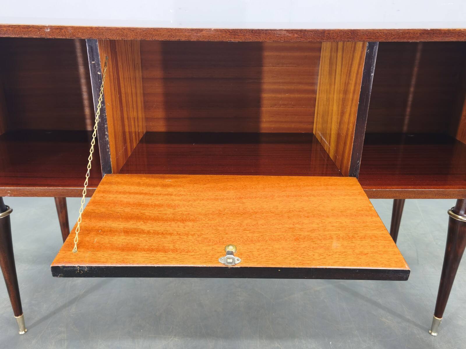 Italian Mid Century High Gloss Sideboard, 1950s