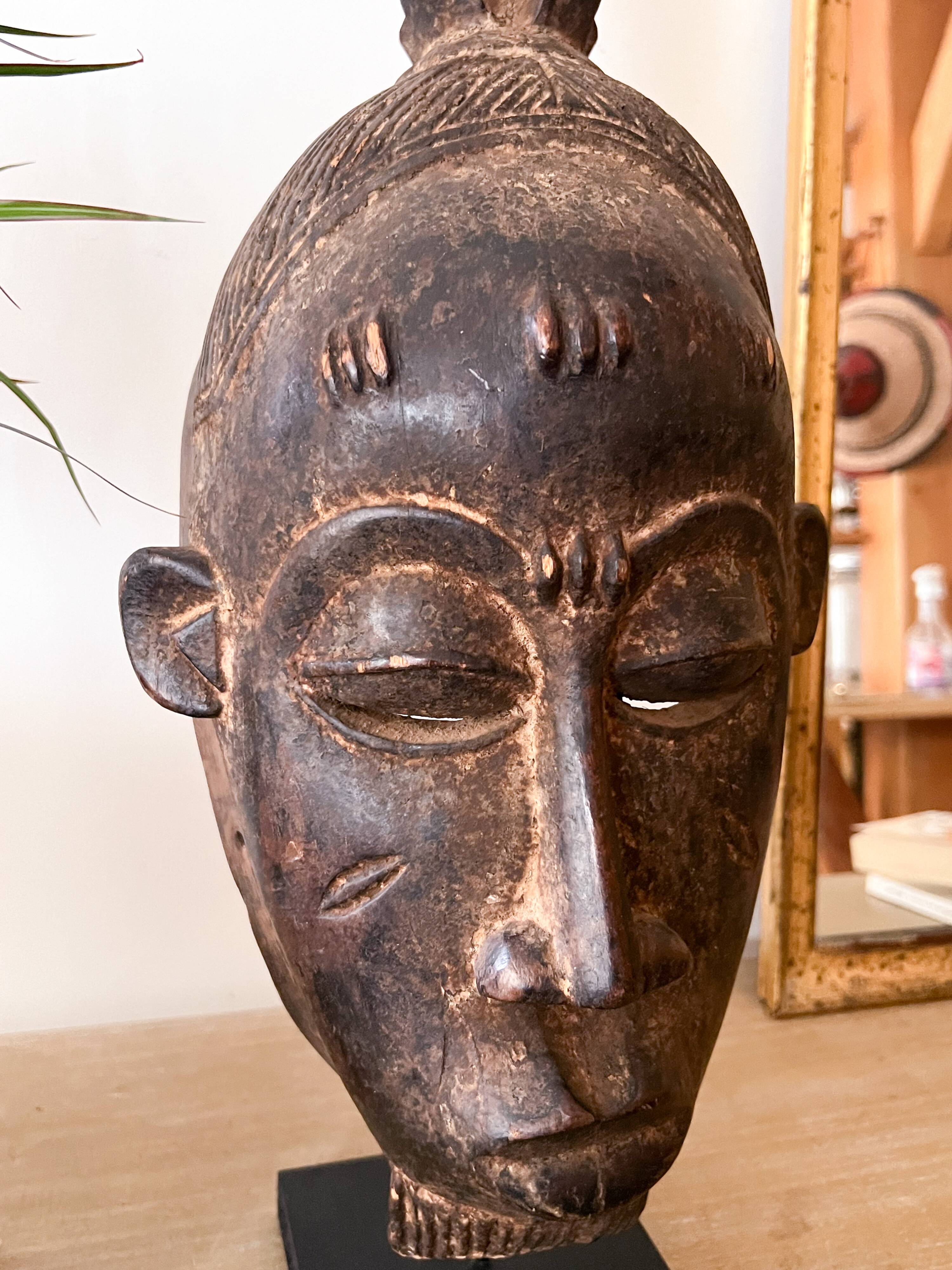 Wooden Yaouré mask (Ivory Coast)
