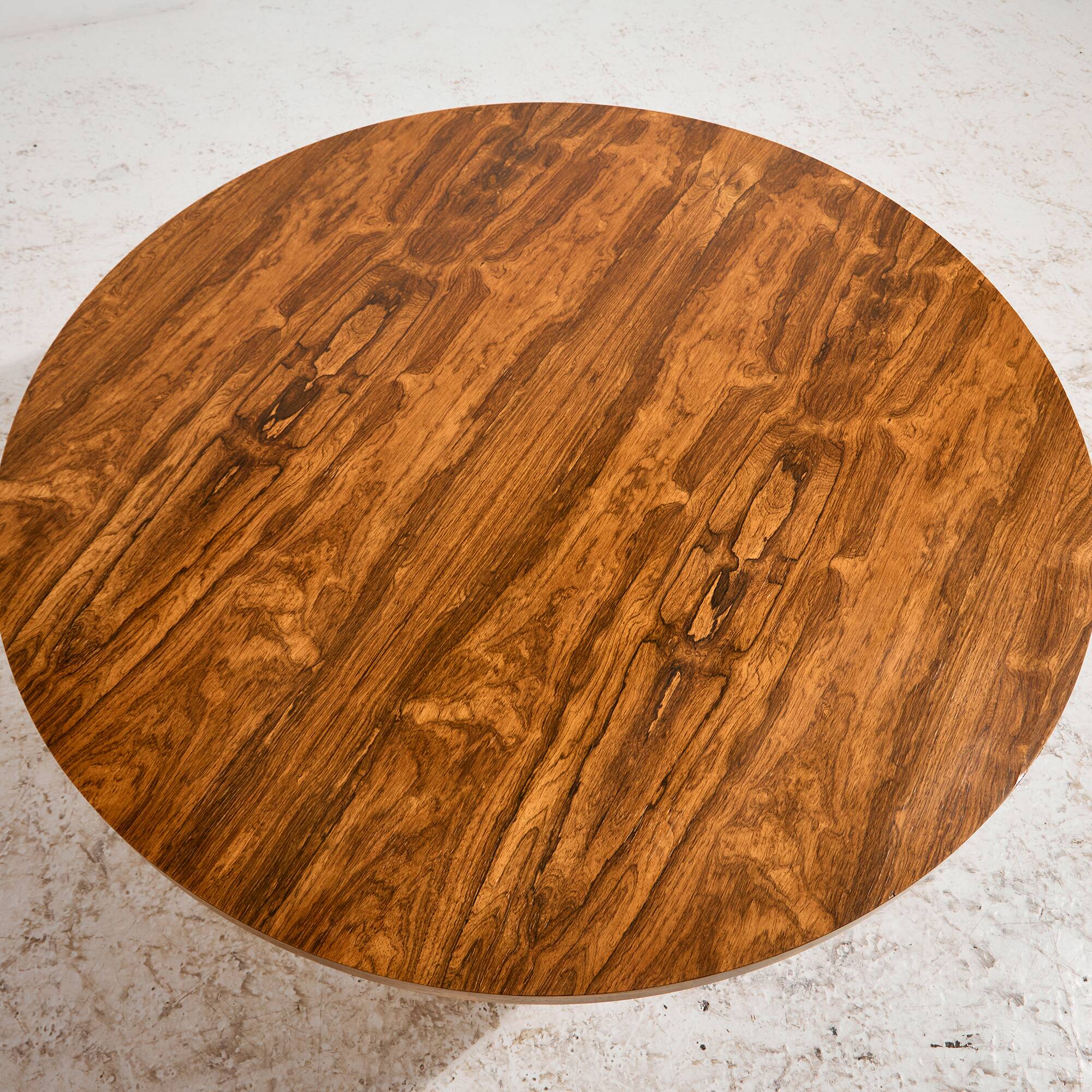 MK11142 Rosewood coffee table
