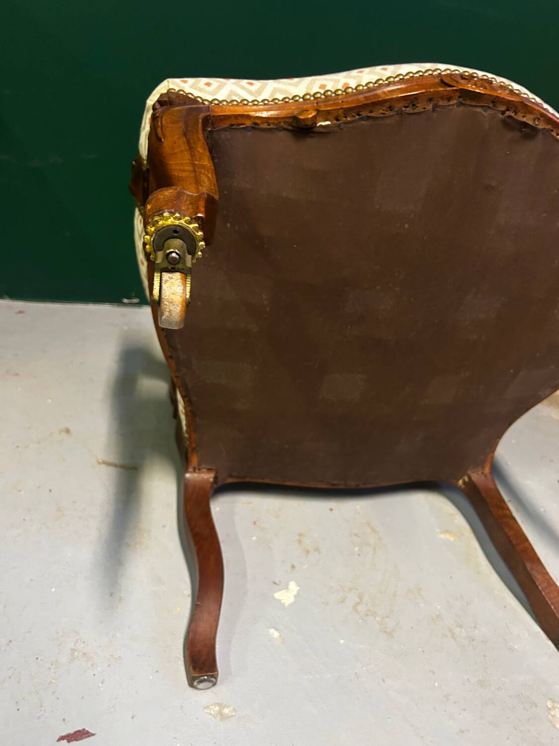 Set of two Louis XV shepherdesses