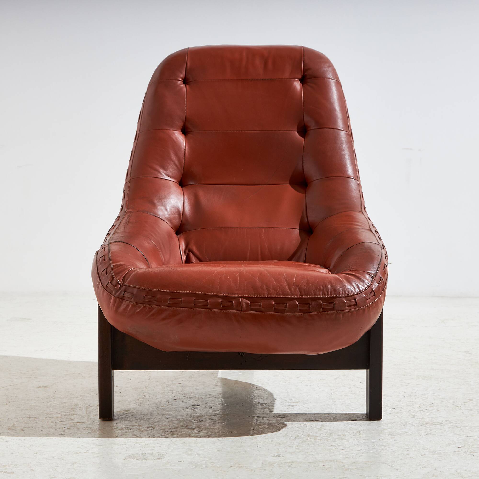 Leather lounge chair by jean gillon for probel (mk10185)