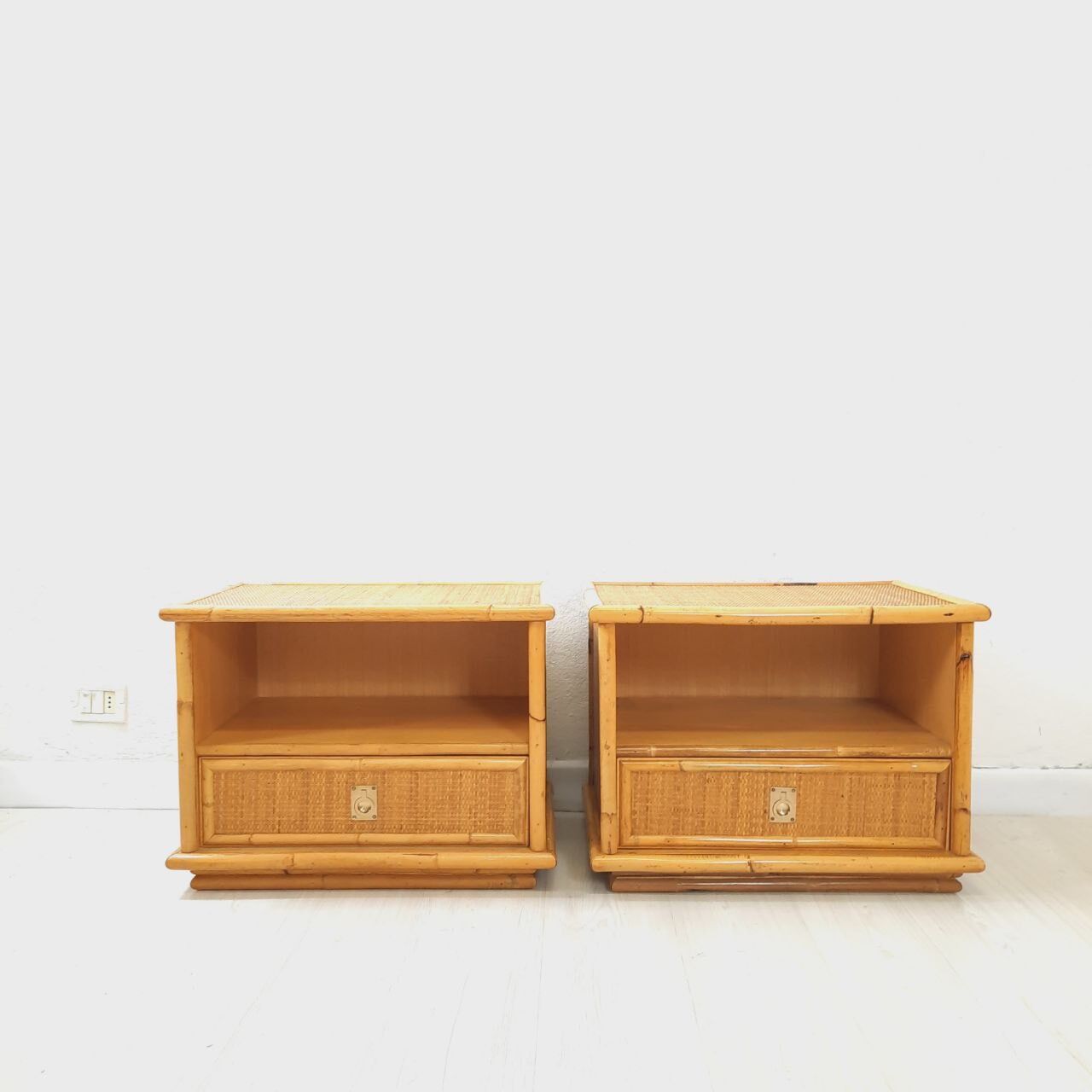 Vintage bamboo bedroom, Dal vera, wicker