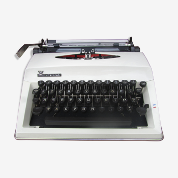 Triumph Contessa luxury typewriter made in Holland
