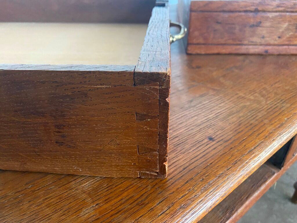 Solid oak desk with 2 drawers feet turned