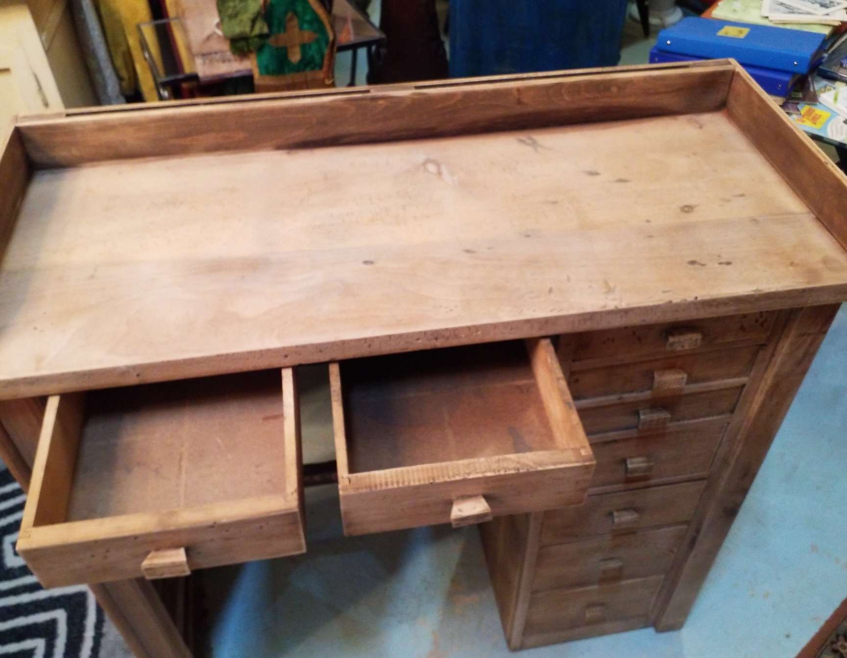 Watchmaker's workbench