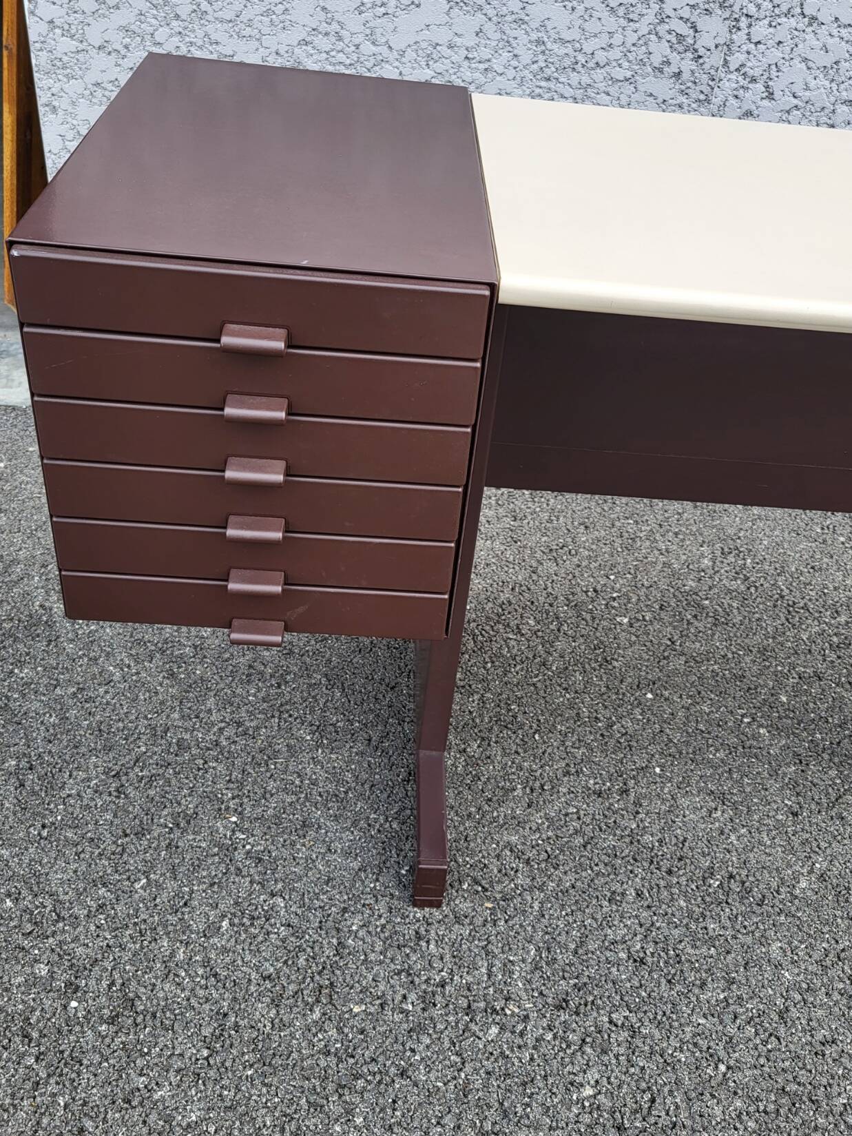 Vintage Olivetti Synthesis Desk - Italian Industrial Design, 1970s