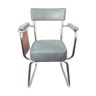 Chaise industrielle avec accoudoirs et tablette