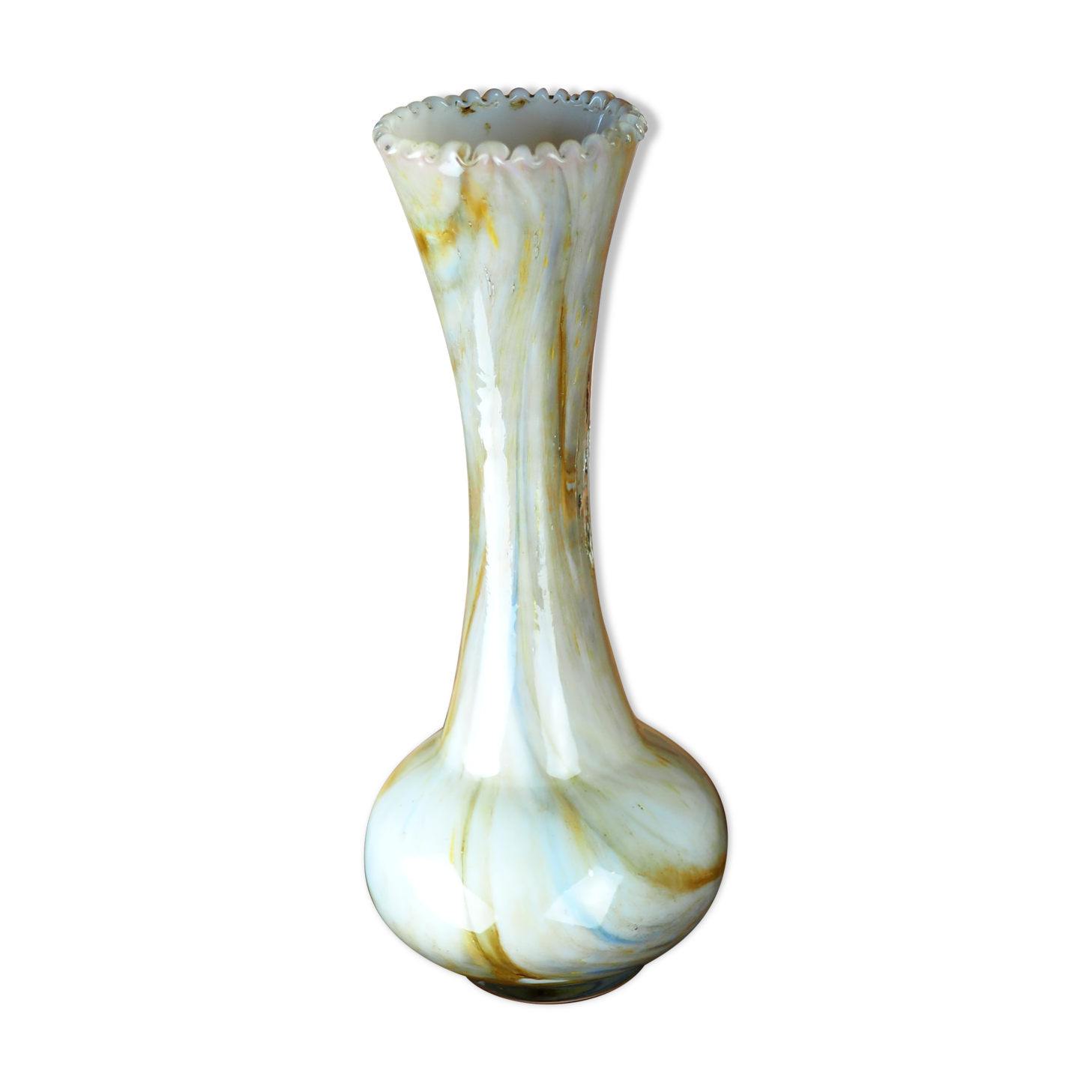 Blown glass vase with serrated neck, marbled white with gold inclusions - late nineteenth