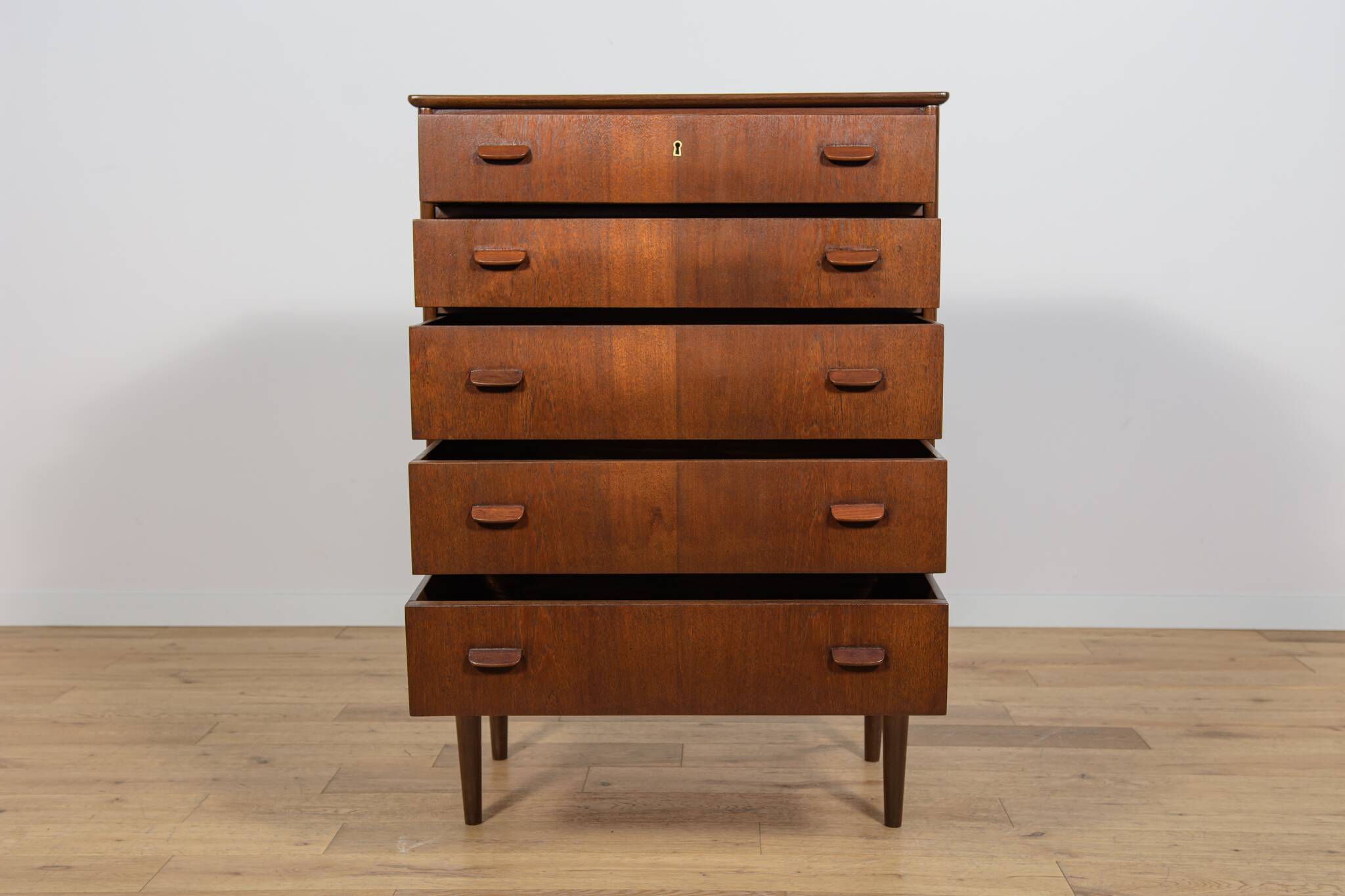 Commode en teck du milieu du siècle, Danemark, années 1960