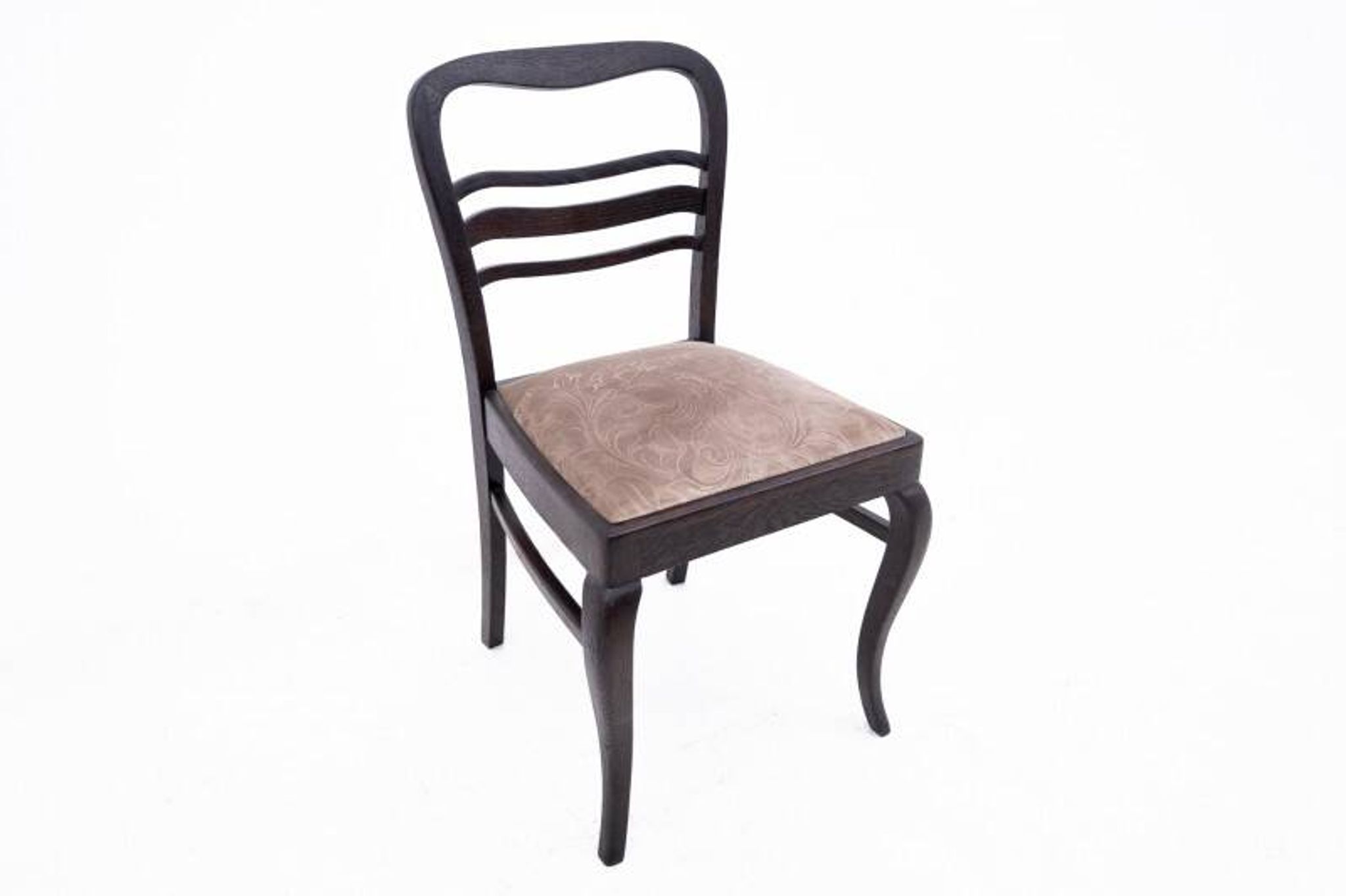 A set of chairs, Poland, the 1930s. After renovation.