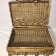 Old picnic basket 60s rattan wicker vintage