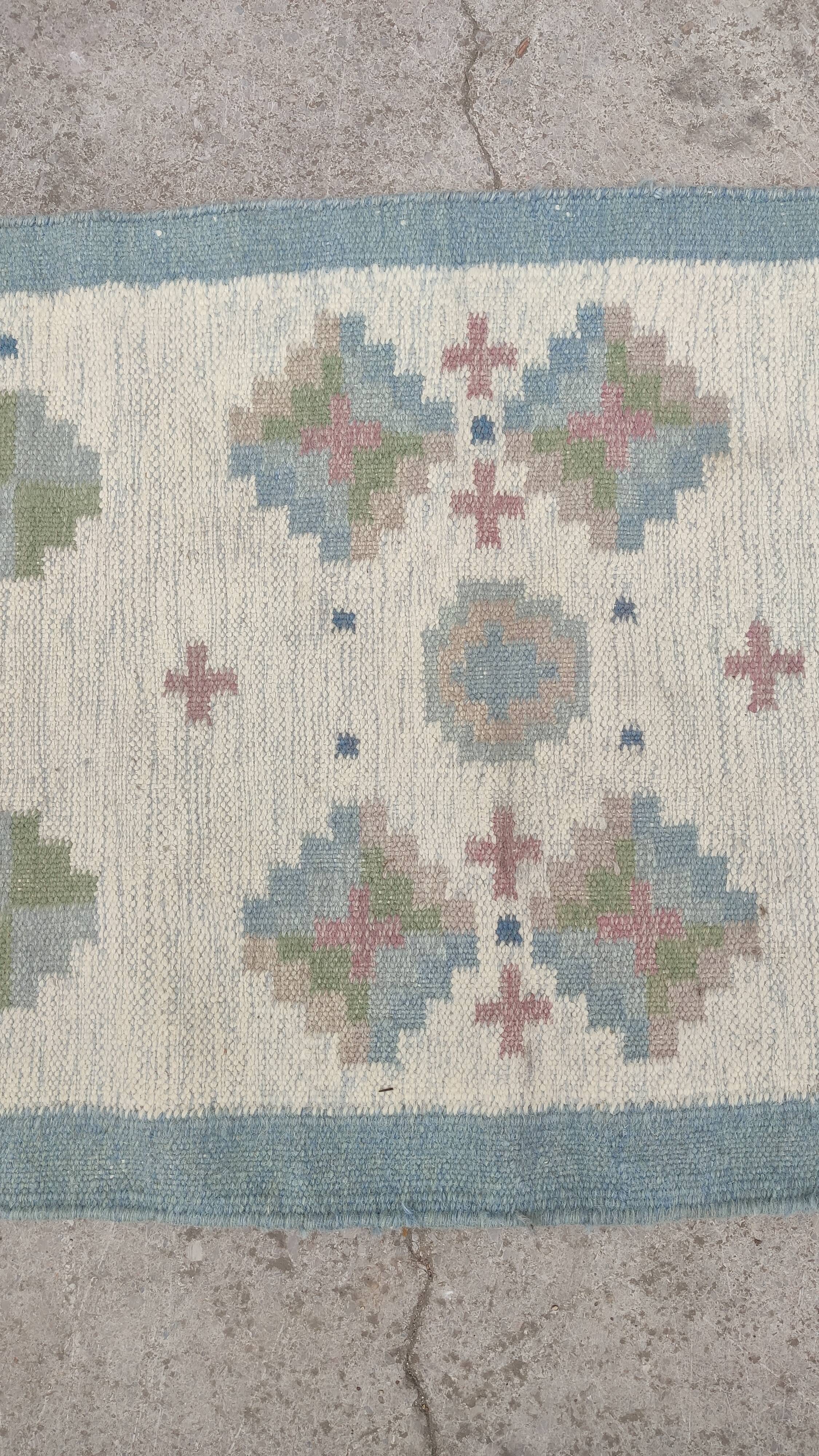 Carpets made of flat wool weaving, Swedish