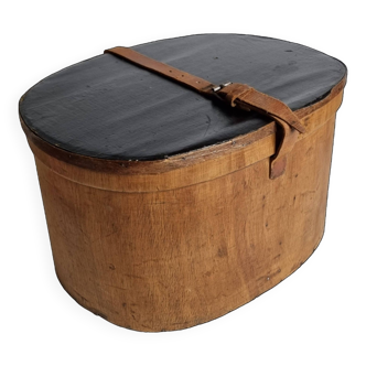 Boîte à chapeau ancienne ovale en bois avec sangle en cuir