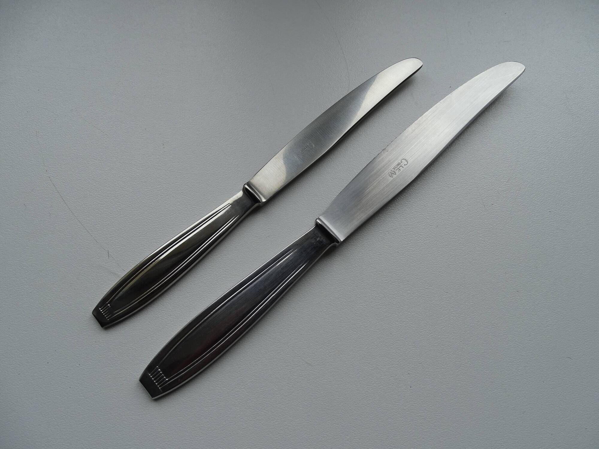 24 Art Deco style stainless steel knives - 12 desserts and 12 cheeses - In boxes