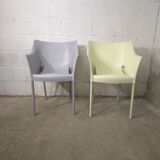 Paire de chaises petits fauteuil Kartell Dr. No Philippe Stark