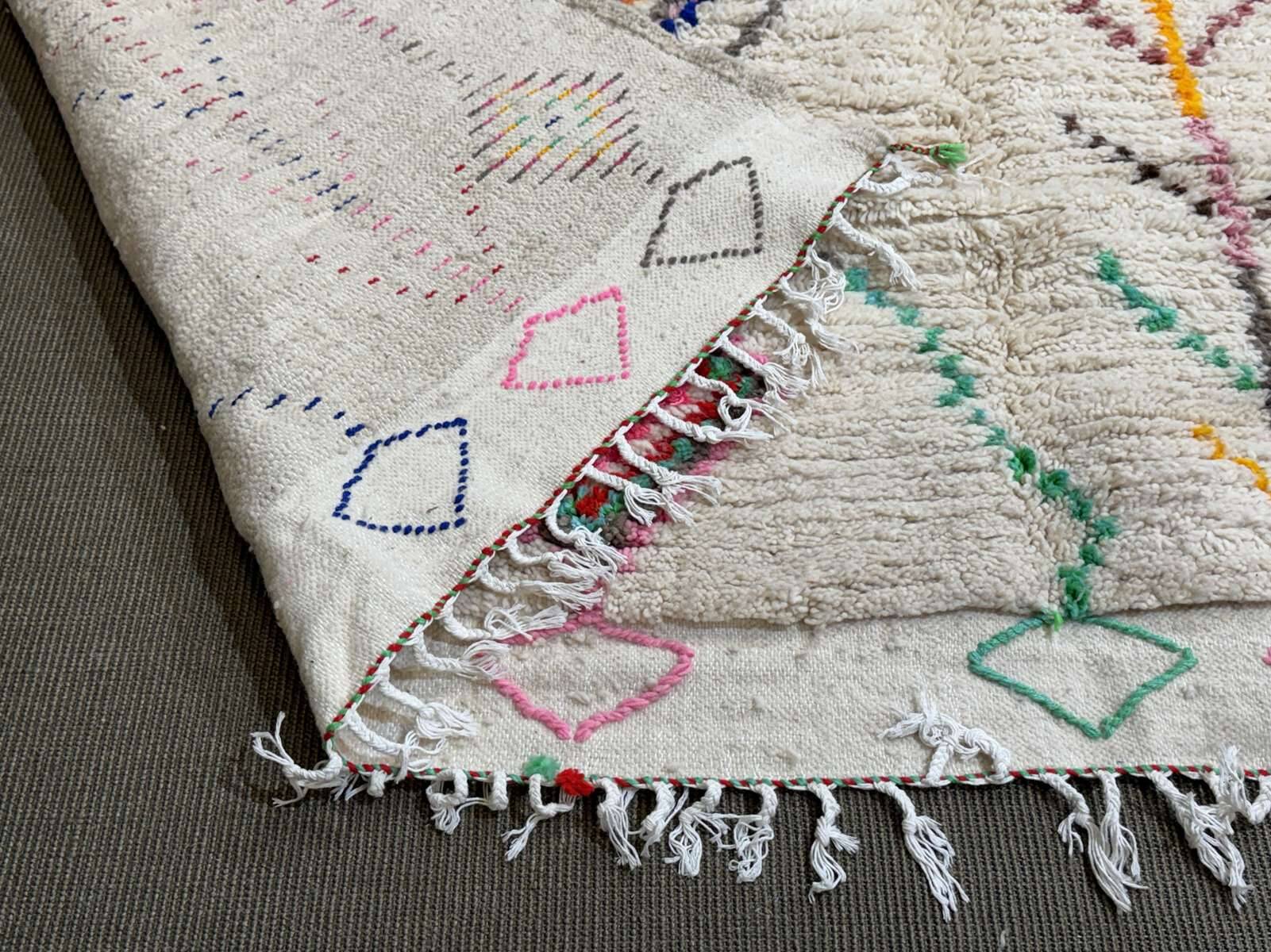 Handmade Azilal Berber Moroccan wool rug