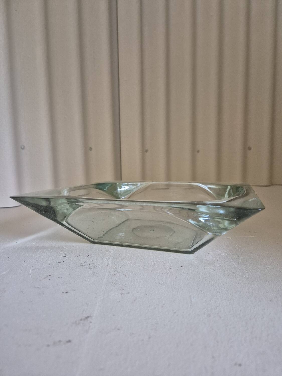 Coupe à fruits en verre pressé