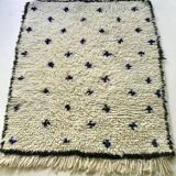 Small Beni Ouarain rug with polka dots