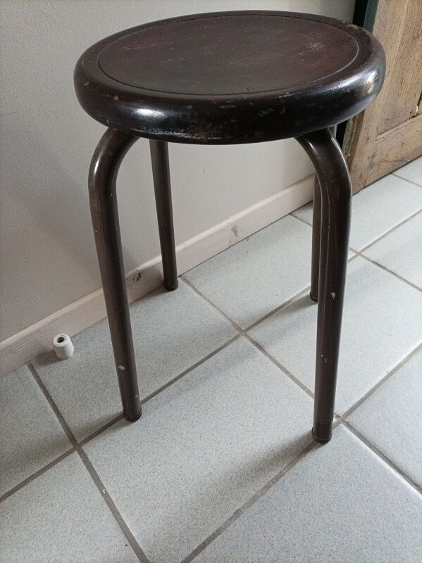 Stool feet metal seat patinated wood