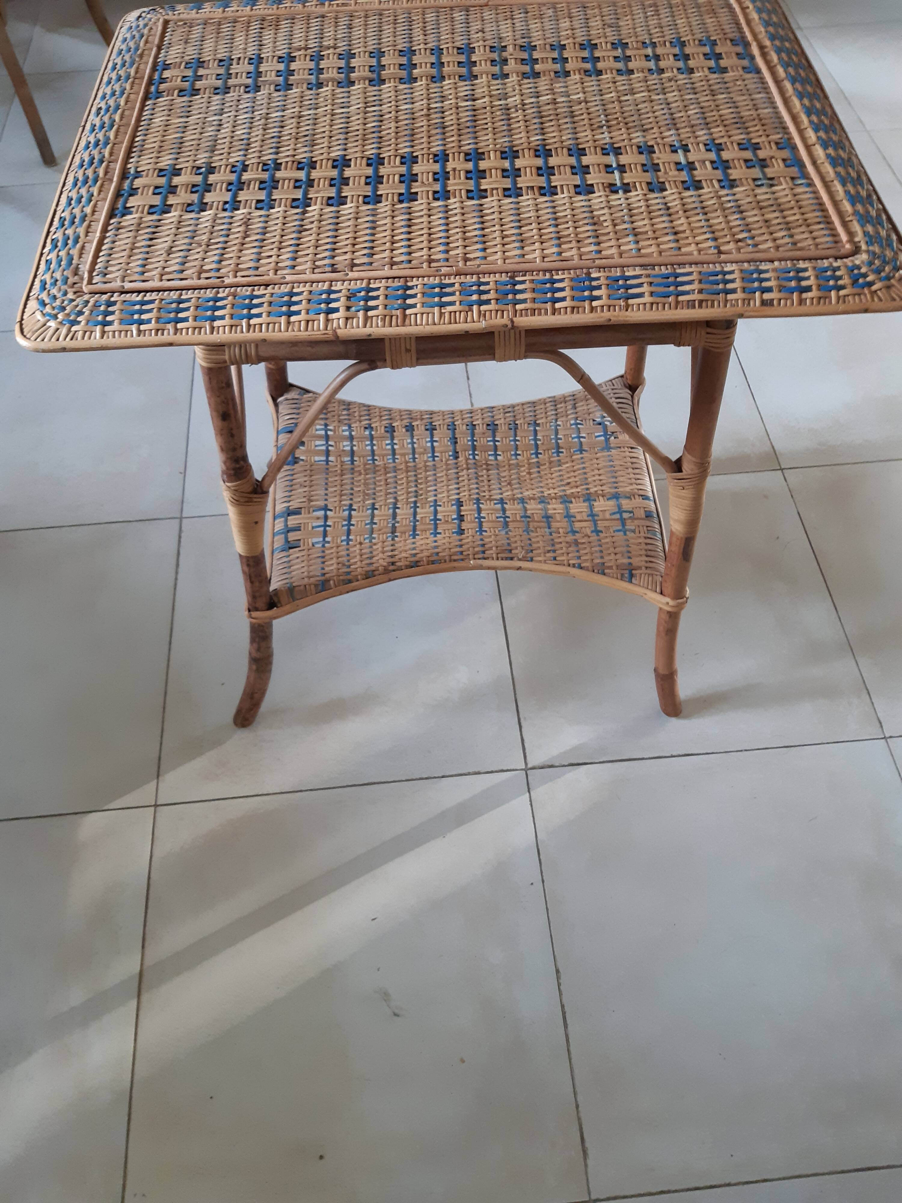 Rattan table