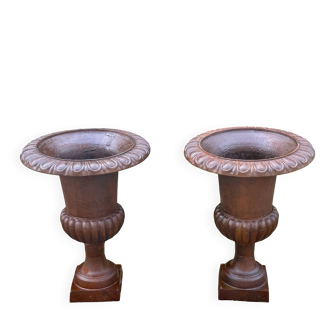 Médicis cast iron vases (the pair) Height 74 cm