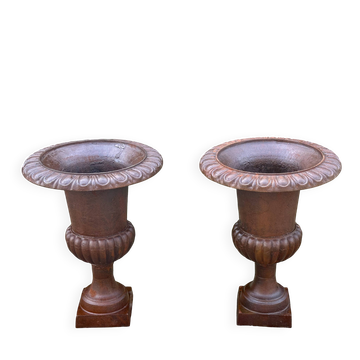 Vasques (la paire) Médicis en fonte Ht 74 cm