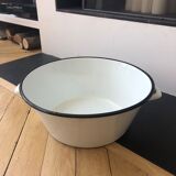 Old enamelsheet basin