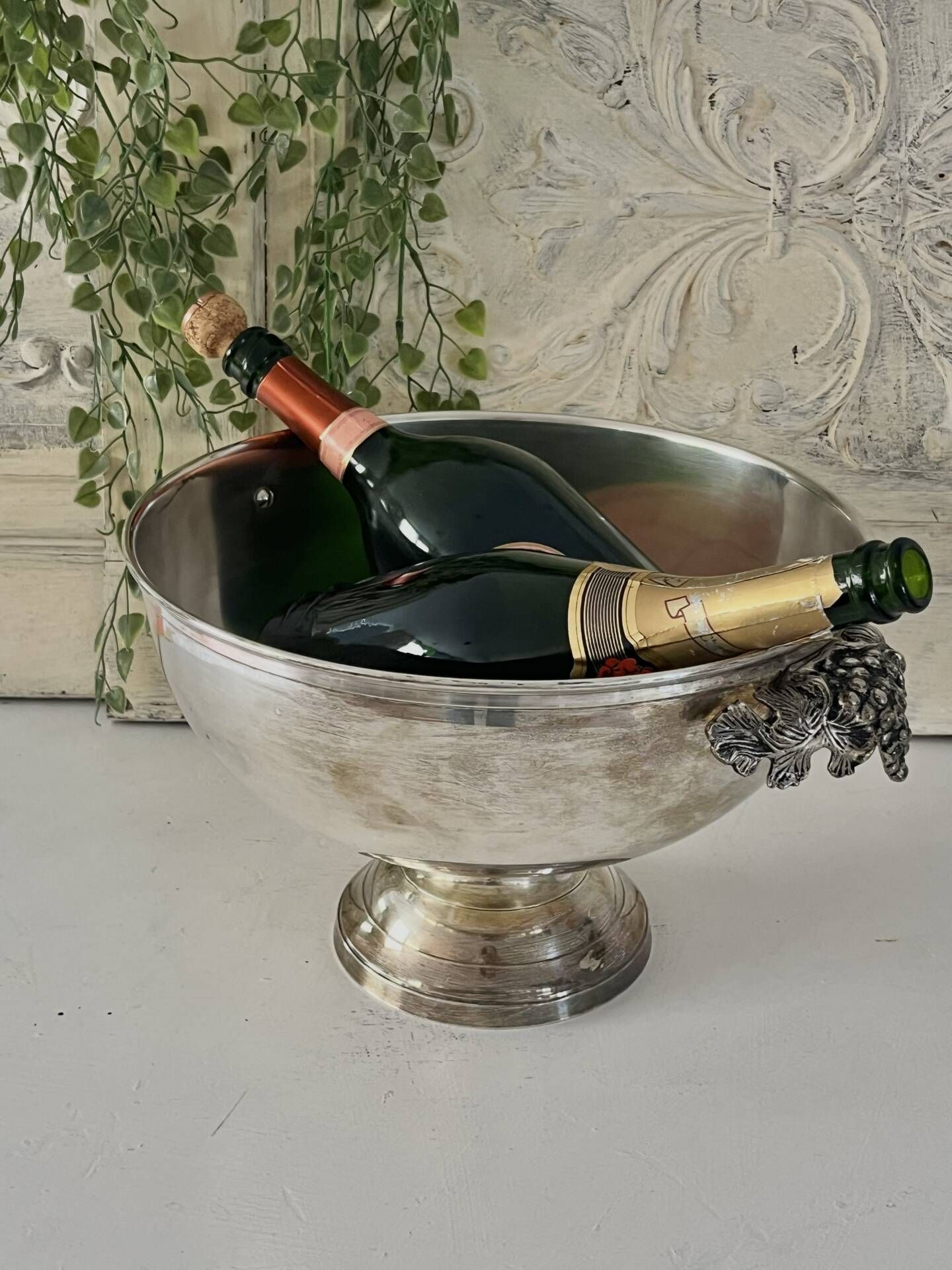 Champagne bucket Silver Plated with Grape Handles, Cl