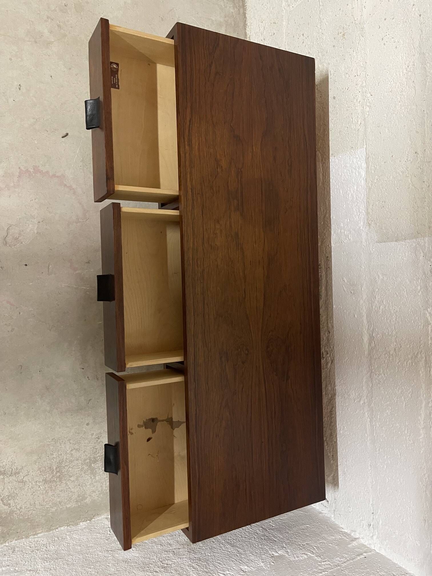 Commode / Scandinavian entrance furniture Swedish Ateljé Glas & Trä – GT 6890 –