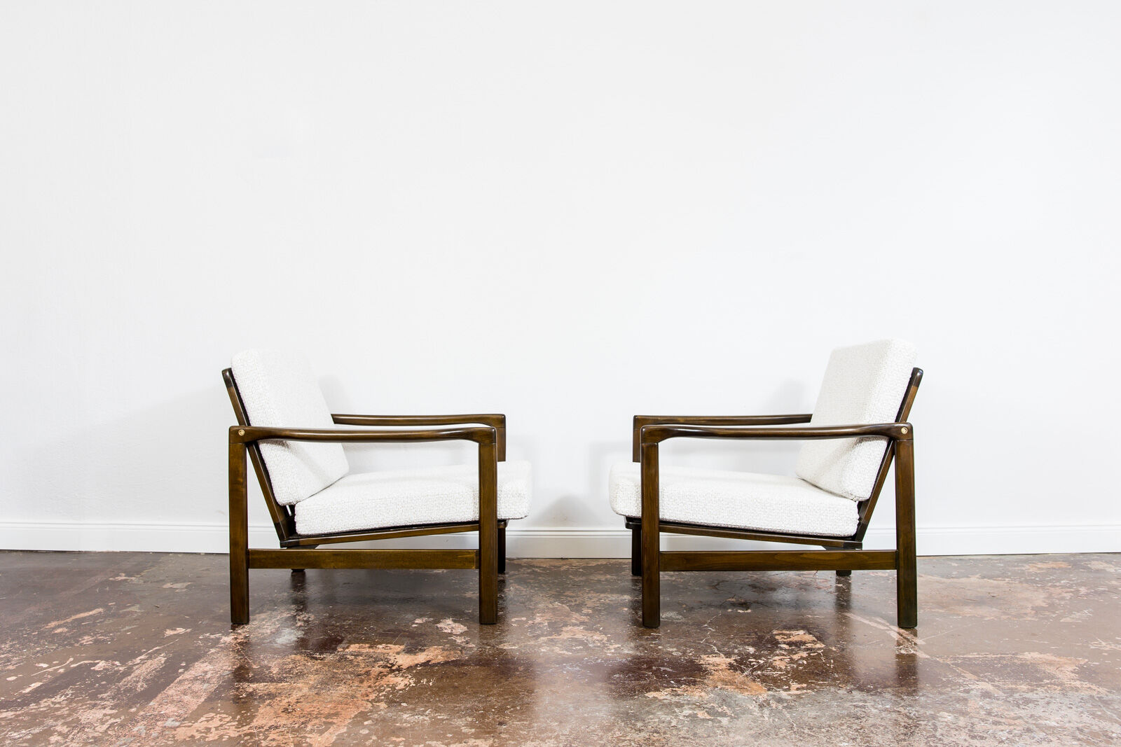 Pair of Restored White Grey B-7522 armchairs by Zenon Bączyk, 1960’s