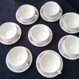 Set de 8 tasses à café  vintage en porcelaine opaque Saint Amand