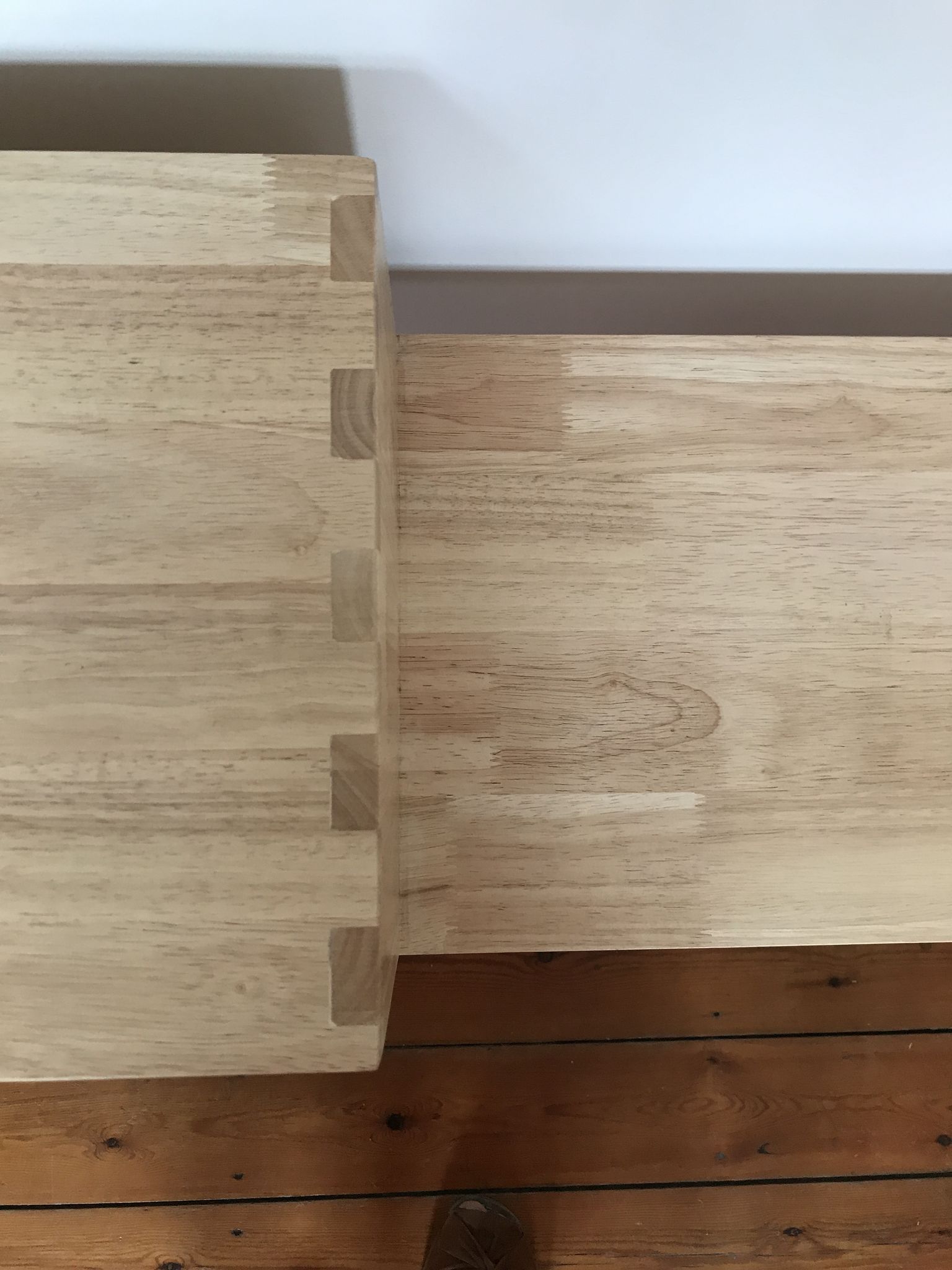 Meuble avec cannage