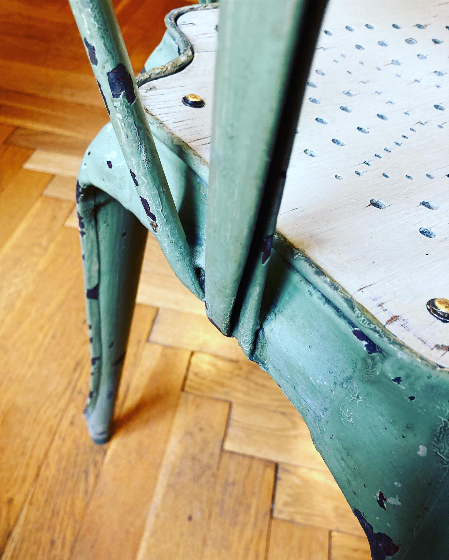 Multipl's chair