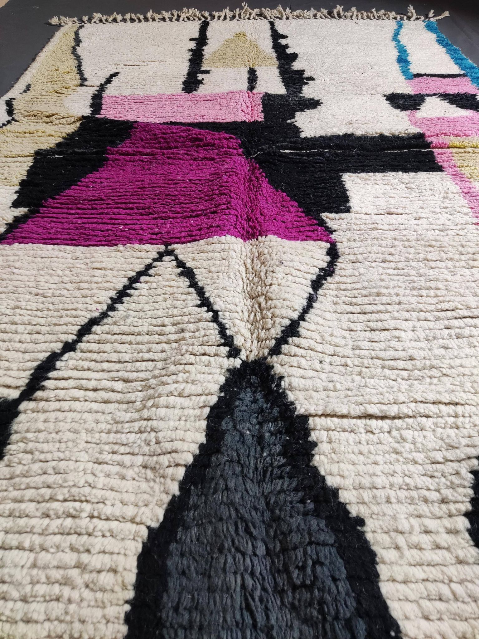 Berber rug in natural wool 2.5 x 1.5 m