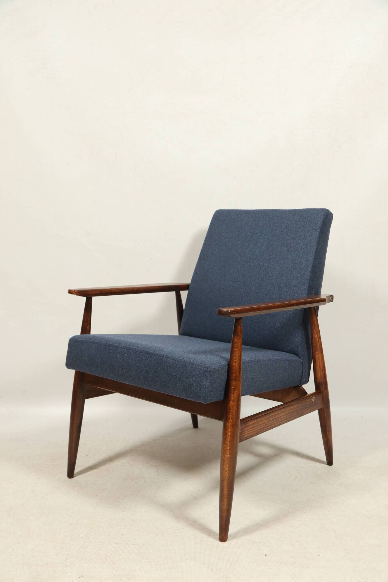 Fauteuil Vintage en Laine Bleu Marine Bois Couleur Noyer