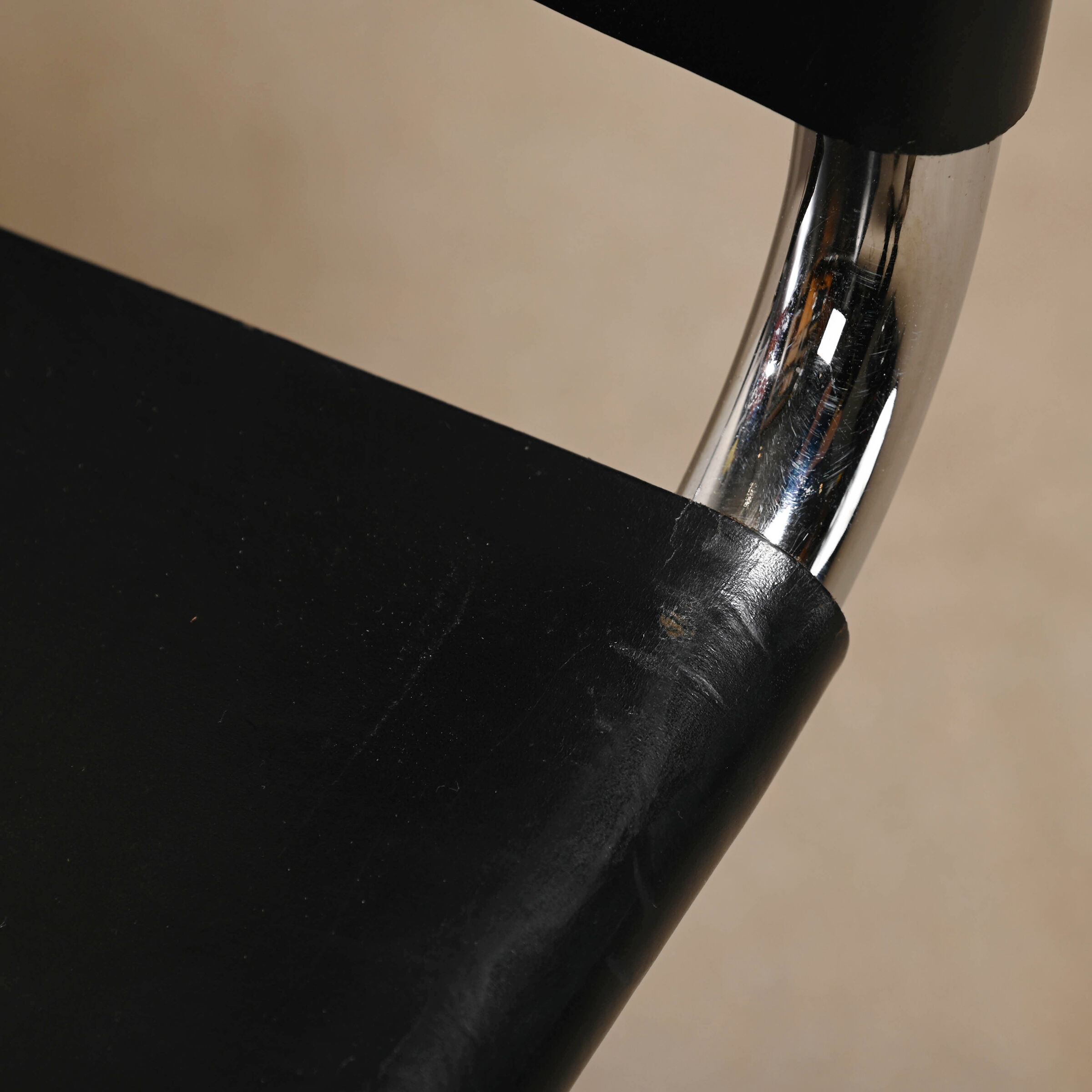 Mies Van Der Rohe Mr10 Cantilever chairs in black leather for Knoll