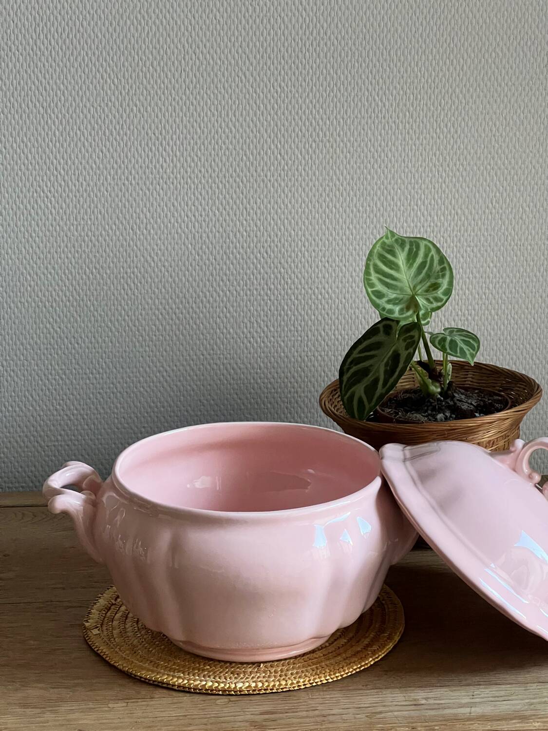 Pink soup tureen